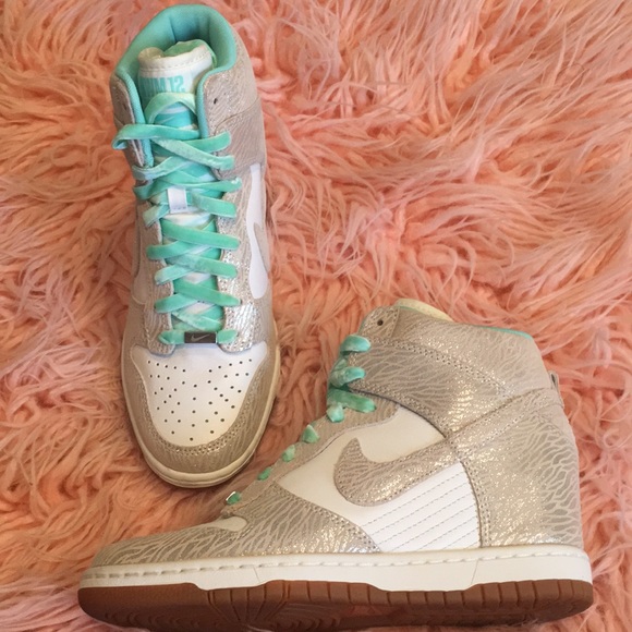 ❤️SOLD❤️ NIKE DUNK SKY HI LTD EDITION TIFFANY BLUE - Picture 2 of 8